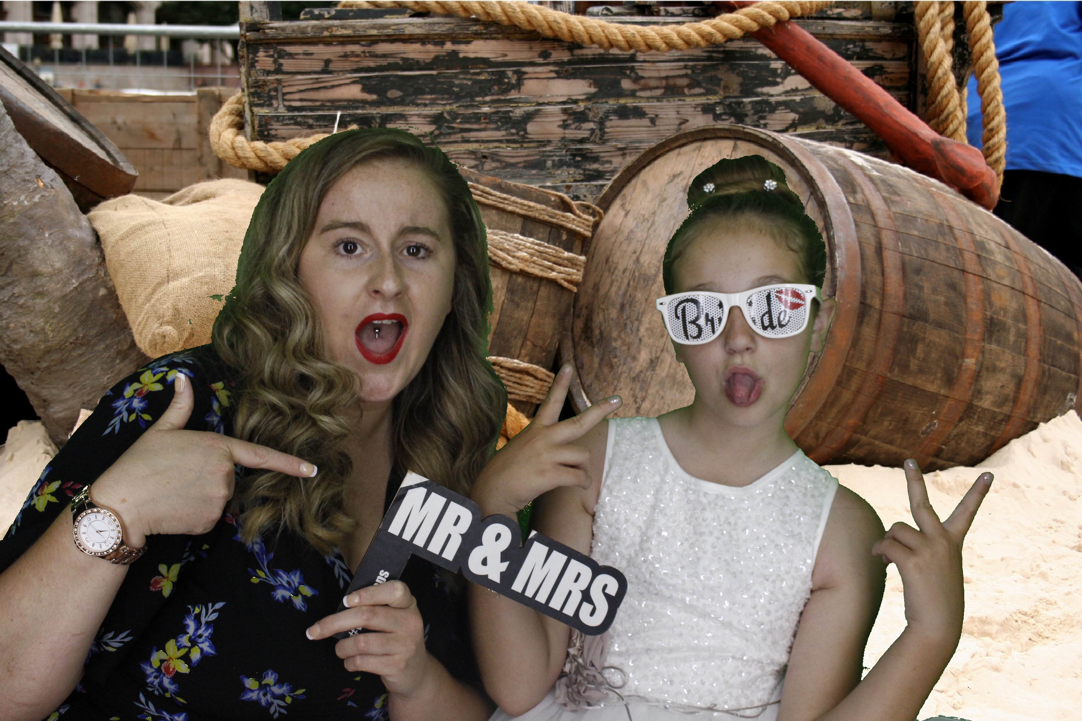 Hollie Mills | View more photos from the event at gallery.myphotoboothexperience.co.uk/u/MyPhotoBoothExperienceLtd/Hollie-Mills